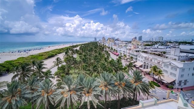 1455 Ocean Dr 902, Miami Beach, FL 33139