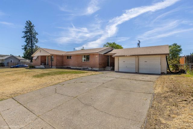 4703 N Stevens St, Spokane, WA 99205