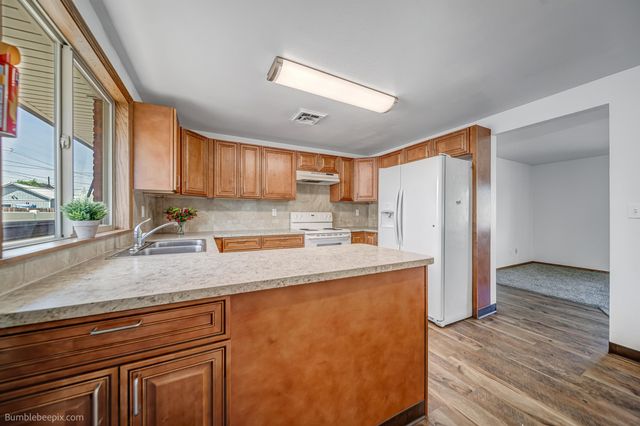 4703 N Stevens St, Spokane, WA 99205