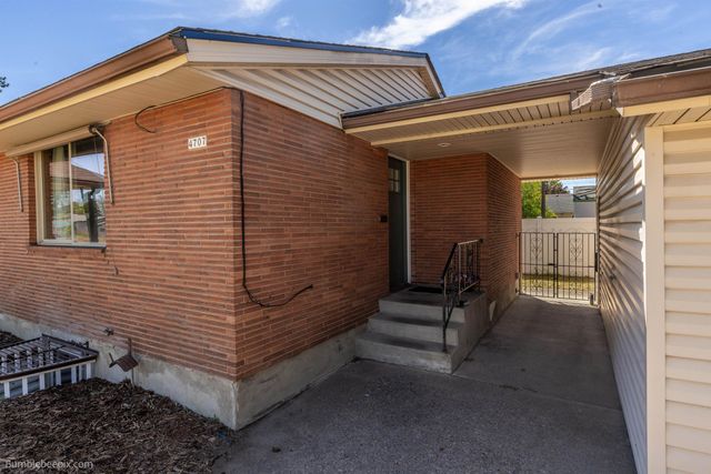 4703 N Stevens St, Spokane, WA 99205