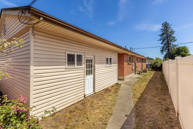 4703 N Stevens St, Spokane, WA 99205