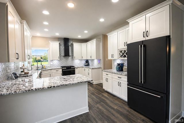116 N Ashton Lane, Valparaiso, IN 46385