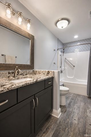 116 N Ashton Lane, Valparaiso, IN 46385