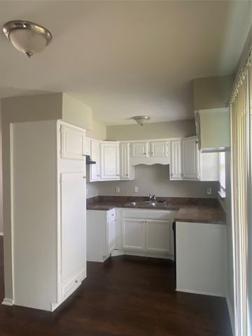 6520 Warm Moon Lane, Dallas, TX 75241