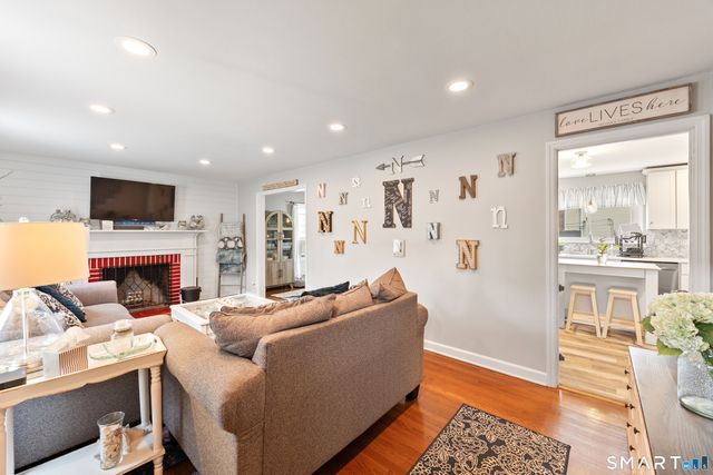 167 Park Avenue, Naugatuck, CT 06770