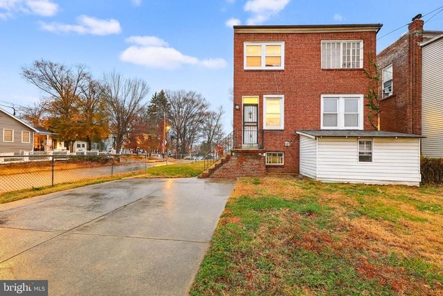 740 RITTENHOUSE ST NW, Washington, DC 20011