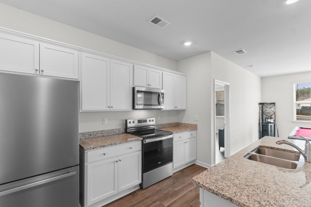 115 Cassina Dr., Longs, SC 29568