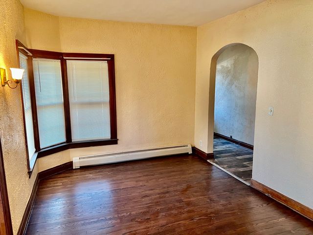 1701 Victoria Avenue, North Chicago, IL 60064