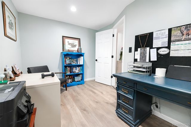 31215 Dawson Street, Garden City, MI 48135