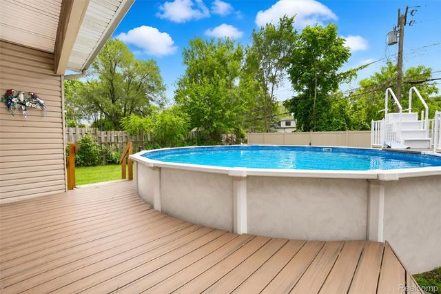 31215 Dawson Street, Garden City, MI 48135