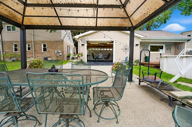 31215 Dawson Street, Garden City, MI 48135
