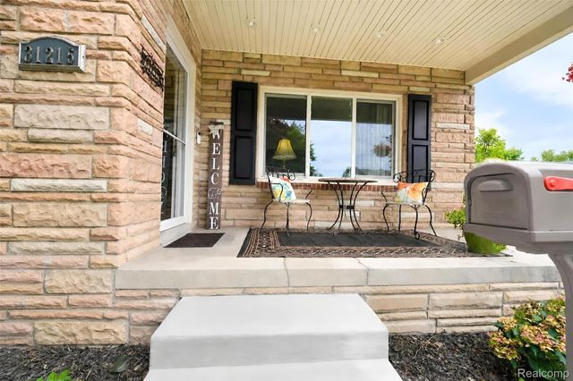 31215 Dawson Street, Garden City, MI 48135