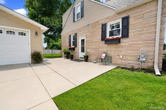 31215 Dawson Street, Garden City, MI 48135