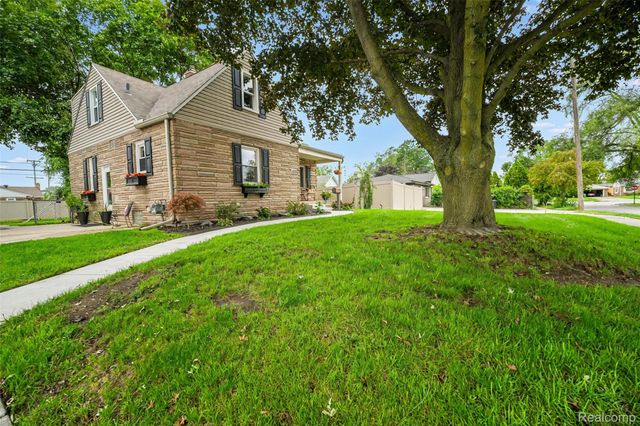 31215 Dawson Street, Garden City, MI 48135