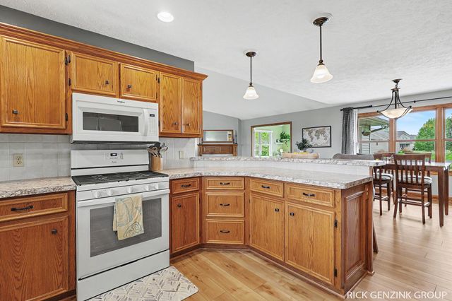 3425 Stonyridge Drive, Georgetown Twp, MI 49426