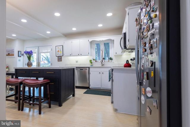 7806 WORTHING CT, Alexandria, VA 22315