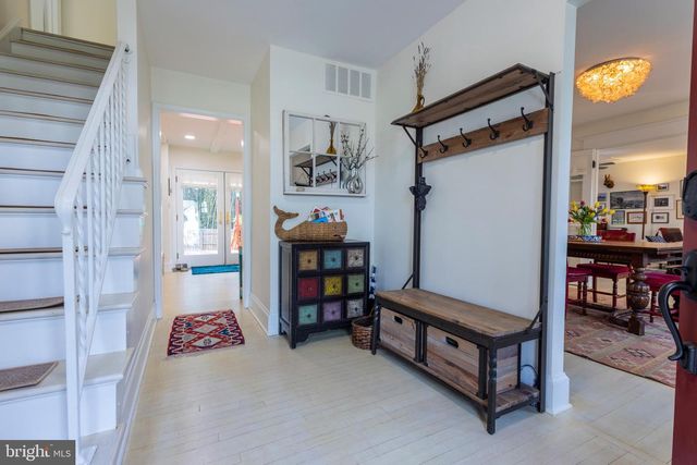 7806 WORTHING CT, Alexandria, VA 22315