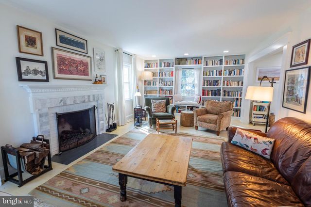 7806 WORTHING CT, Alexandria, VA 22315