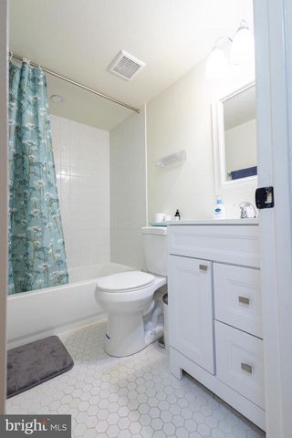 7806 WORTHING CT, Alexandria, VA 22315