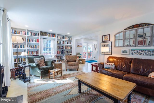 7806 WORTHING CT, Alexandria, VA 22315