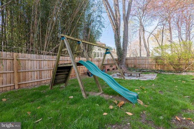 7806 WORTHING CT, Alexandria, VA 22315