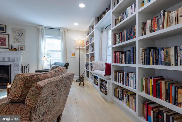 7806 WORTHING CT, Alexandria, VA 22315