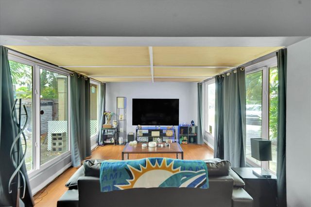 308 NW 27TH Street, Wilton Manors, FL 33311