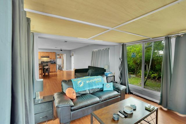 308 NW 27TH Street, Wilton Manors, FL 33311