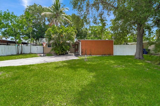 308 NW 27TH Street, Wilton Manors, FL 33311