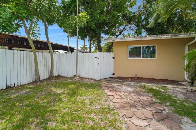 308 NW 27TH Street, Wilton Manors, FL 33311