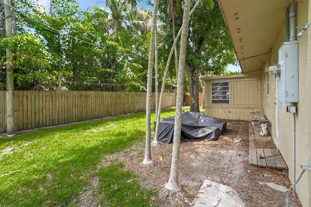 308 NW 27TH Street, Wilton Manors, FL 33311