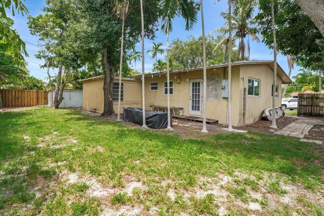 308 NW 27TH Street, Wilton Manors, FL 33311