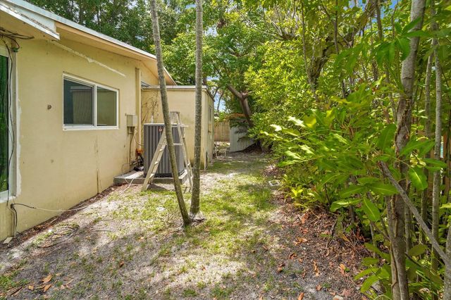 308 NW 27TH Street, Wilton Manors, FL 33311