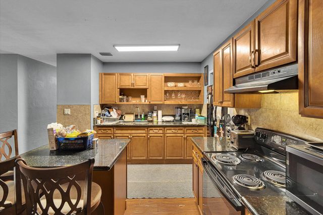 308 NW 27TH Street, Wilton Manors, FL 33311