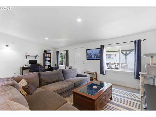 10038 S NEW ERA Rd 5, Canby, OR 97013
