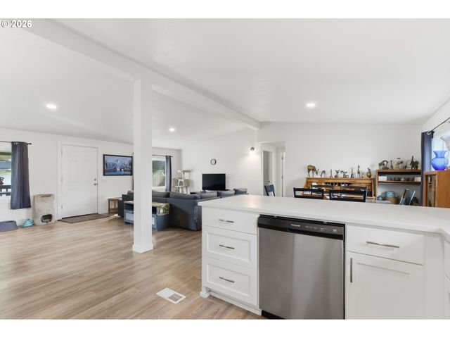 10038 S NEW ERA Rd 5, Canby, OR 97013