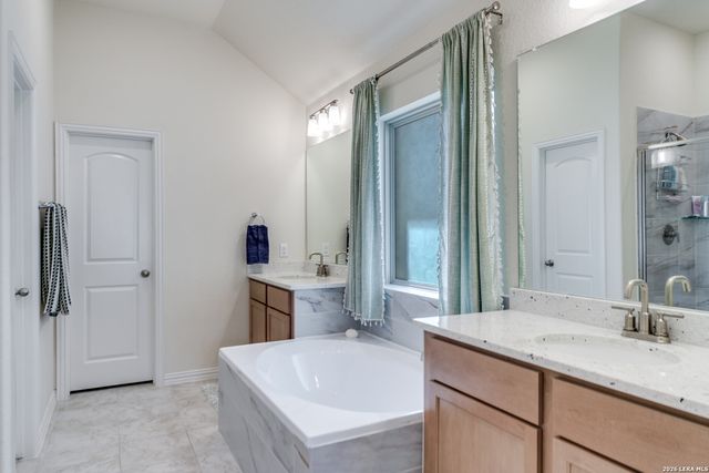 102 bretford, Boerne, TX 78006