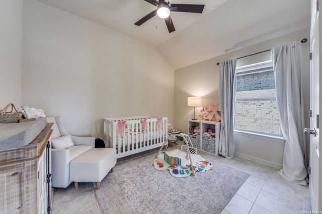 102 bretford, Boerne, TX 78006