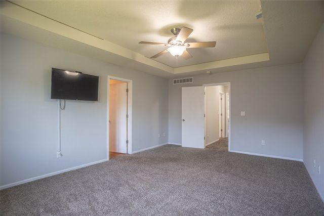 5721 SE 30th Street, Des Moines, IA 50320