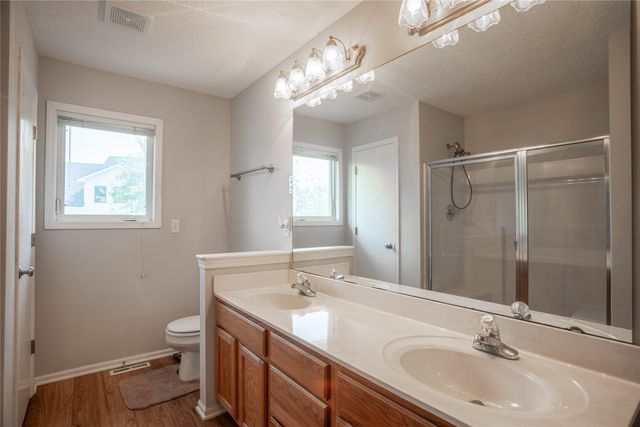 5721 SE 30th Street, Des Moines, IA 50320