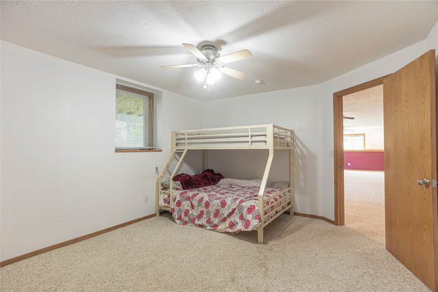 5721 SE 30th Street, Des Moines, IA 50320