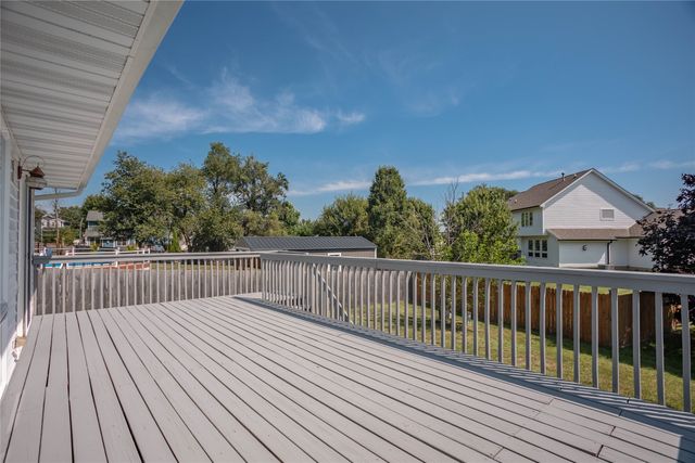 5721 SE 30th Street, Des Moines, IA 50320
