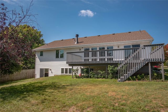 5721 SE 30th Street, Des Moines, IA 50320