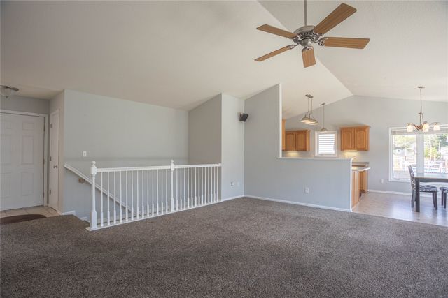 5721 SE 30th Street, Des Moines, IA 50320