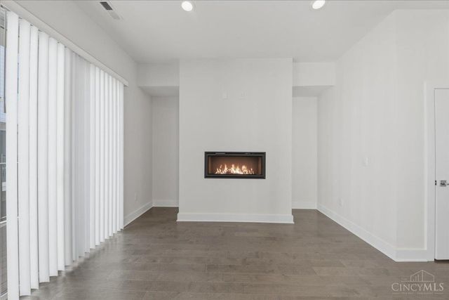 3908 Edwards Road, Cincinnati, OH 45209