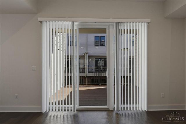 3908 Edwards Road, Cincinnati, OH 45209