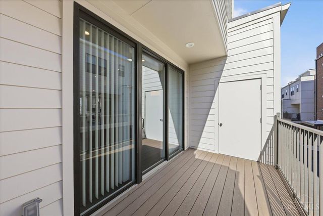 3908 Edwards Road, Cincinnati, OH 45209