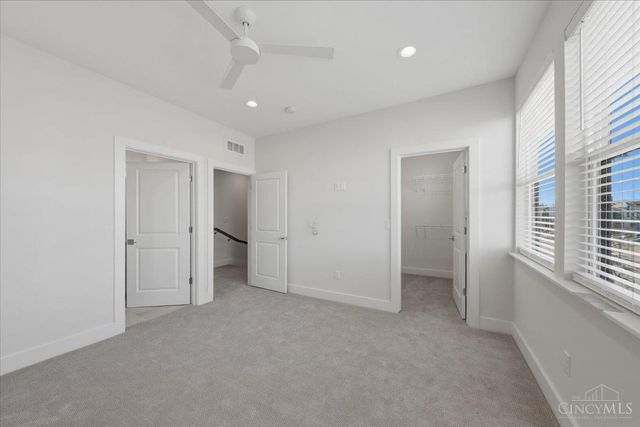 3908 Edwards Road, Cincinnati, OH 45209