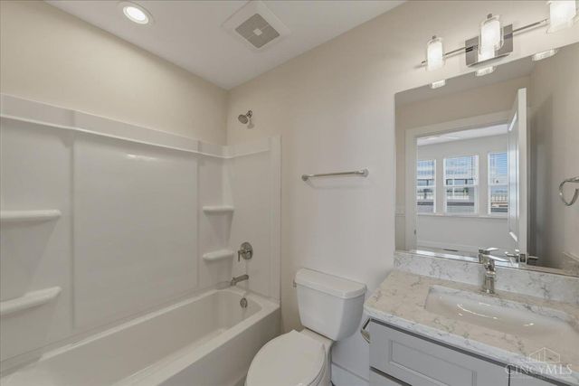 3908 Edwards Road, Cincinnati, OH 45209