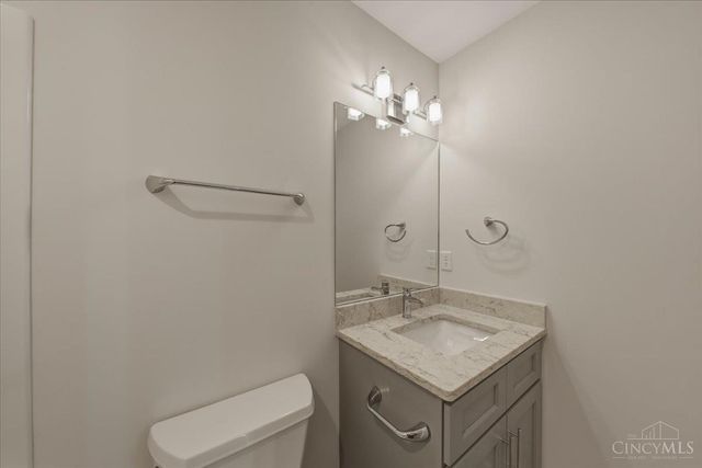 3908 Edwards Road, Cincinnati, OH 45209